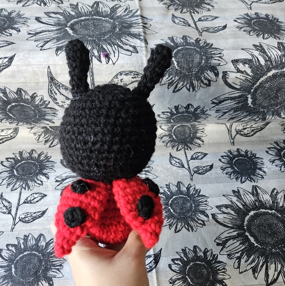 Crochet Lady Bug Amigurumi Plushie - Picture 13 of 16